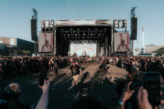 Kublai Khan TX live at Copenhell 2026 Copenhagen, Denmark. 25th, June 2026. Concert goers seen at a live concert with the American metalcore band Kublai Khan TX during the Danish heavy metal festival Copenhell 2026 in Copenhagen. Denmark, Copenhagen  Copyright: xGonzalesxPhoto MathiasxKristensenx