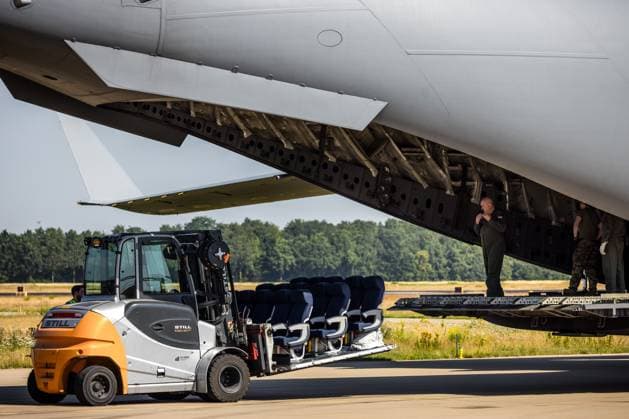 EINDHOVEN - A Dutch rescue team is departing from Eindhoven Air Base for Venezuela to provide aid following the earthquakes that struck the country. The Urban Search and Rescue team is heading there with 65 rescue workers, eight dogs, and equipment. ROB ENGELAAR ANP netherlands out - belgium out  Copyright: xx x562041124x originalFilename: 562041124.jpg