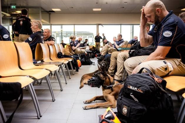 EINDHOVEN - A Dutch rescue team is departing from Eindhoven Air Base for Venezuela to provide aid following the earthquakes that struck the country. The Urban Search and Rescue team is heading there with 65 rescue workers, eight dogs, and equipment. ROB ENGELAAR ANP netherlands out - belgium out  Copyright: xx x562041133x originalFilename: 562041133.jpg