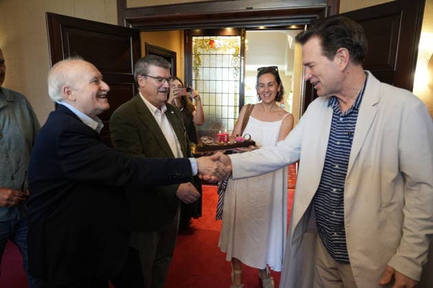 Press conference with singer Chris Isaak at the Carlton Hotel in Bilbao American singer-songwriter Chris Isaak during a press conference on June 26, 2026, in Bilbao, Biscay, Basque Country, Spain. This press conference, held in the halls of the historic Carlton Hotel in Bilbao, served to reveal the details of his musical performance as one of the headliners of the new edition of the BBK Legends festival, reviewing his career in rockabilly and his most iconic songs. JUNE 26, 2026 H Bilbao, Vizcaya, Basque Country Bilbao, Vizcaya, Basque Country, Spain  Copyright: xH.Bilbaox 7624519