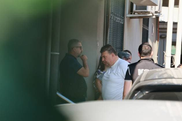 Raids Target Opposition-Run Municipalities in Izmir, Turkiye IZMIR, TURKIYE JUNE 26, 2026: The mayors and officials of Seferihisar and Balcova, two district municipalities in Izmir, were taken into custody early this morning raids and transported to YeÅüilyurt Police Station in the KarabaÄülar district, Turkiye, on June 26, 2026. Authorities said detention procedures for 25 suspects were ongoing, with interrogations scheduled to begin today. Ä°zmir Türkiye Copyright: x xTurgayxKÄ±lÄ±cx xJNAxPressx