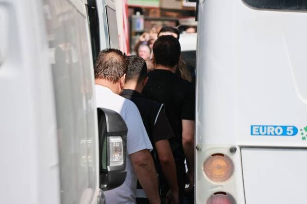 Raids Target Opposition-Run Municipalities in Izmir, Turkiye IZMIR, TURKIYE JUNE 26, 2026: The mayors and officials of Seferihisar and Balcova, two district municipalities in Izmir, were taken into custody early this morning raids and transported to YeÅüilyurt Police Station in the KarabaÄülar district, Turkiye, on June 26, 2026. Authorities said detention procedures for 25 suspects were ongoing, with interrogations scheduled to begin today. Ä°zmir Türkiye Copyright: x xTurgayxKÄ±lÄ±cx xJNAxPressx