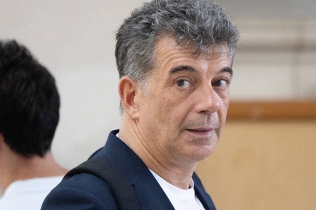 Stephane Plaza Appeal Trial - Paris French TV host and real estate agent Stephane Plaza arrives for his trial in appeal for domestic violence in Paris on June 26, 2026. Photo by Raphael Lafargue ABACAPRESS.COM Paris France  Copyright: xLafarguexRaphael ABACAx