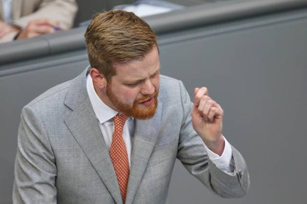Berlin, Deutschland, 26.06.2026: Deutscher Bundestag: 87. Bundestagssitzung: Maximilian Kneller, AfD *** Berlin, Germany, June 26, 2026 German Bundestag 87th Session of the Bundestag Maximilian Kneller, AfD Copyright: xdtsxNachrichtenagenturx dts_125366
