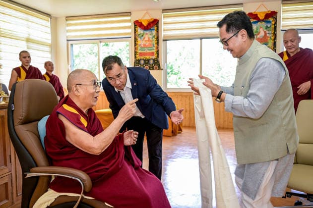 RECORD DATE NOT STATED Union Minister Kiren Rijiju meets the 14th Dalai Lama New Delhi, Jun 26 (ANI): Union Minister Kiren Rijiju pays a courtesy visit to the Tibetan leader, the 14th Dalai Lama, in New Delhi on Friday. (@KirenRijiju X ANI Photo) NEW DELHI Delhi India Copyright: xANIx ANI_20260626037