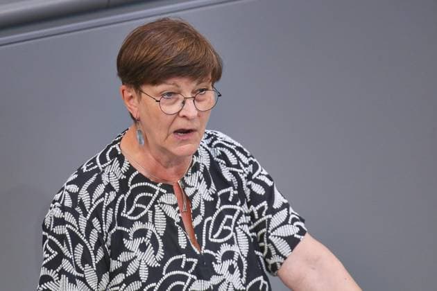 Berlin, Deutschland, 26.06.2026: Deutscher Bundestag: 87. Bundestagssitzung: Saskia Esken, SPD *** Berlin, Germany, June 26, 2026 German Bundestag 87th Session of the Bundestag Saskia Esken, SPD Copyright: xdtsxNachrichtenagenturx dts_125384