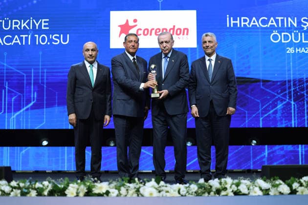 Turkish President Recep Tayyip Erdogan ISTANBUL, TURKIYE - JUNE 26: (----EDITORIAL USE ONLY - MANDATORY CREDIT - TURKISH PRESIDENCY MURAT CETINMUHURDAR HANDOUT - NO MARKETING NO ADVERTISING CAMPAIGNS - DISTRIBUTED AS A SERVICE TO CLIENTS----) Turkish President Recep Tayyip Erdogan presents awards to 10 export champion companies following his speech during the Turkish Exporters Assembly (TIM) 33rd General Assembly and Export Champions Awards Ceremony at the Halic Congress Center, on June 26, 2026, in Istanbul, Turkiye. TUR Presidency Murat Cetinmuhurdar Anadolu Istanbul Turkey. Editorial use only. Please get in touch for any other usage.  Copyright: x2026xAnadoluxTURxPresidency MuratxCetinmuhurdarx