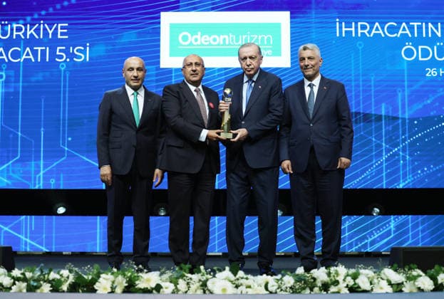 Turkish President Recep Tayyip Erdogan ISTANBUL, TURKIYE - JUNE 26: (----EDITORIAL USE ONLY - MANDATORY CREDIT - TURKISH PRESIDENCY MURAT CETINMUHURDAR HANDOUT - NO MARKETING NO ADVERTISING CAMPAIGNS - DISTRIBUTED AS A SERVICE TO CLIENTS----) Turkish President Recep Tayyip Erdogan presents awards to 10 export champion companies following his speech during the Turkish Exporters Assembly (TIM) 33rd General Assembly and Export Champions Awards Ceremony at the Halic Congress Center, on June 26, 2026, in Istanbul, Turkiye. TUR Presidency Murat Cetinmuhurdar Anadolu Istanbul Turkey. Editorial use only. Please get in touch for any other usage.  Copyright: x2026xAnadoluxTURxPresidency MuratxCetinmuhurdarx