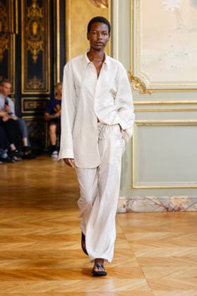 Studio Nicholson Men s Ready-to-Wear Spring Summer 2027 Fashion Show during Paris Fashion Week, France, on June 26, 2026 Bestimage Runway during the Studio Nicholson Men’s Spring Summer 2027 fashion show as part of Paris Fashion Week on June 26, 2026 in Paris, France Paris, France  Copyright: xAgencex xBestimagexAgencex xBestimagex