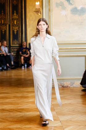 Studio Nicholson Men s Ready-to-Wear Spring Summer 2027 Fashion Show during Paris Fashion Week, France, on June 26, 2026 Bestimage Runway during the Studio Nicholson Men’s Spring Summer 2027 fashion show as part of Paris Fashion Week on June 26, 2026 in Paris, France Paris, France  Copyright: xAgencex xBestimagexAgencex xBestimagex