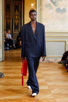 Studio Nicholson Men s Ready-to-Wear Spring Summer 2027 Fashion Show during Paris Fashion Week, France, on June 26, 2026 Bestimage Runway during the Studio Nicholson Men’s Spring Summer 2027 fashion show as part of Paris Fashion Week on June 26, 2026 in Paris, France Paris, France  Copyright: xAgencex xBestimagexAgencex xBestimagex