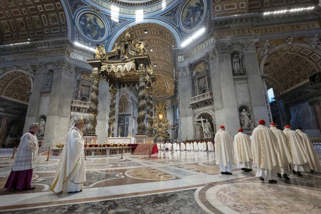 Pope Leo XIV Leads Extraordinary Consistory Opening Mass - Vatican Pope Leo XIV celebrates Mass with Cardinals at the opening of the Extraordinary Consistory on June 26, 2026 in Saint Peter’s basilica. Cardinals have gathered in the Vatican on June 26-27 to reflect on matters concerning the Church and the world today. The meeting opened with Mass in St. Peter s Basilica, entrusting the work of the Consistory. Photo by (EV) Simone Risoluti Vatican Media ABACAPRESS.COM Rome Vatican (or Holy See)  Copyright: xABACAx