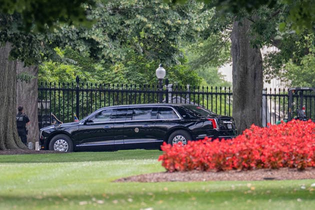 June 26, 2026, Washington, District Of Columbia, United States: President DONALD TRUMP departs the White House en route to deliver remarks at the Faith & Freedom Coalition s 2026 Policy Conference. Washington United States - ZUMAk206 20260626_znp_k206_008 Copyright: xMattxKaminskyx