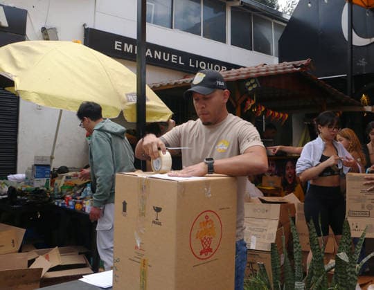 HUMANITARIAN AID COLLECTION CENTER FOR VENEZUELA Quito, Friday, June 26, 2026 Humanitarian aid collection center for the victims of the earthquakes in Venezuela, at the Cachapas el Félix restaurant, dozens of Venezuelans and Ecuadorians came to drop off their donations. Photos: API, Rolando Enriquez, Quito, Pichincha, Ecuador. DIS CENTROACOPIOAYUDAAVENEZUELA d8a471a90fc6d5c6d1bdc84bc3419102 Copyright: xROLANDO-ENRIQUEZx