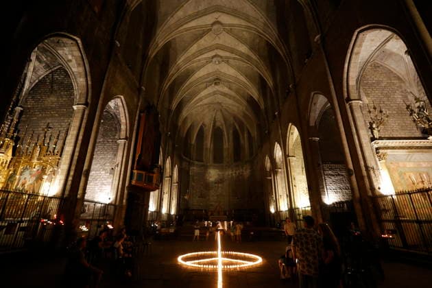 Celebration of the 3rd edition of the Nit de les Esglésies in Barcelona Celebration of the Nit de les Esglésies at the Basilica of Santa María del Pi on June 26, 2026, in Barcelona, Catalonia, Spain. This exceptional nighttime opening of the church, part of the celebration of the third edition of the Night of the Churches, allows visitors and the faithful to discover the city’s architectural heritage, sacred art, and places of worship in the city, illuminated in a special way outside their regular hours. JUNE 26, 2026 CATALONIA NIGHT OF THE CHURCHES CANDLES ILLUMINATION RELIGION CHURCH Kike Rincó Barcelona Catalonia Barcelona Catalonia Spain  Copyright: xKikexRinconx 7625554