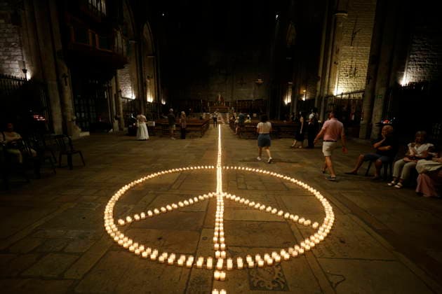 Celebration of the 3rd edition of the Nit de les Esglésies in Barcelona Celebration of the Nit de les Esglésies at the Basilica of Santa María del Pi on June 26, 2026, in Barcelona, Catalonia, Spain. This exceptional nighttime opening of the church, part of the celebration of the third edition of the Night of the Churches, allows visitors and the faithful to discover the city’s architectural heritage, sacred art, and places of worship in the city, illuminated in a special way outside their regular hours. JUNE 26, 2026 CATALONIA NIGHT OF THE CHURCHES CANDLES ILLUMINATION RELIGION CHURCH Kike Rincó Barcelona Catalonia Barcelona Catalonia Spain  Copyright: xKikexRinconx 7625557