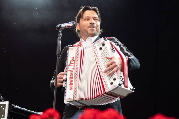 26.06.2026, Klosters-Serneus, Schulhaus Bündelti, Gatschiefer Openair, schwiizerMix Klosters-Serneus Schulhaus Bündelti Grisons Switzerland Copyright: xJustPictures.ch AlexanderxRaemyx jp-de-AlRa-DSC08899
