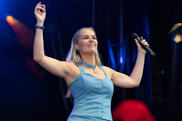26.06.2026, Klosters-Serneus, Schulhaus Bündelti, Gatschiefer Openair, Linda Fäh Klosters-Serneus Schulhaus Bündelti Grisons Switzerland Copyright: xJustPictures.ch AlexanderxRaemyx