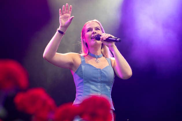 26.06.2026, Klosters-Serneus, Schulhaus Bündelti, Gatschiefer Openair, Linda Fäh Klosters-Serneus Schulhaus Bündelti Grisons Switzerland Copyright: xJustPictures.ch AlexanderxRaemyx jp-de-AlRa-DSC09083