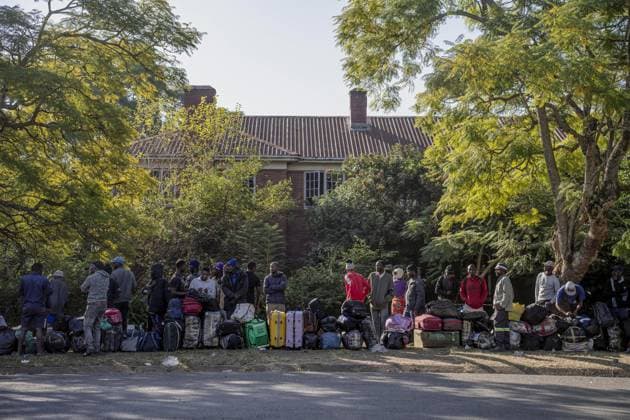 Undocumented Malawian migrants are being evacuated from South Africa KWAZULU-NATAL, SOUTH AFRICA - JUNE 26: People wait in line as thousands of Malawian migrants were put on buses to return to their home country following a rise in xenophobic attacks and anti-immigrant protests in the city of Pietermaritzburg in KwaZulu-Natal province, South Africa, on June 26, 2026. Ihsaan Haffejee Anadolu KwaZulu-Natal South Africa. Editorial use only. Please get in touch for any other usage.  Copyright: x2026xAnadoluxIhsaanxHaffejeex