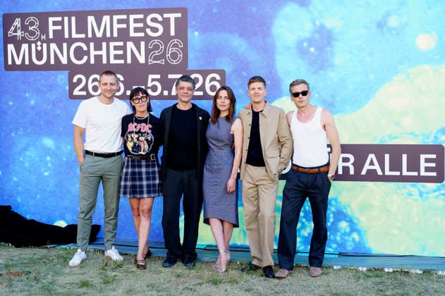 Matthias Zera, Eva Karl Faltermeier, Carlo Ljubek, Antje Traue, Ferdinand Hofer und Franz Pätzold bei der Premiere des ARD Fernsehfillms Tatort - Zwischenwelten auf dem 43. Filmfest München 2026 im HFF Audimax. München, 26.06.2026 *** Matthias Zera, Eva Karl Faltermeier, Carlo Ljubek, Antje Traue, Ferdinand Hofer, and Franz Pätzold at the premiere of the ARD TV movie *Tatort: Zwischenwelten* at the 43rd Munich Film Festival 2026 in the HFF Audimax in Munich, June 26, 2026 Foto:xN.xKolinzx xFuturexImagex tatort_6626