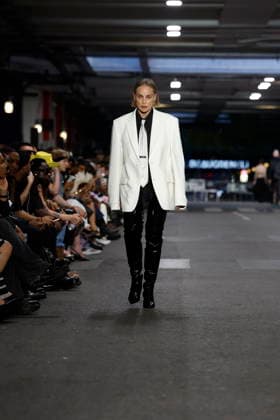 Sharon Stone walks the runway for the Men’s Ready-to-Wear Spring Summer 2027 collection during Paris Fashion Week (PFW) on June 26, 2026. Sharon Stone walks the runway for the Men’s Ready-to-Wear Spring Summer 2027 collection during Paris Fashion Week (PFW) on June 26, 2026, in Paris, France  Copyright: xAgencex xBestimagexAgencex xBestimagex