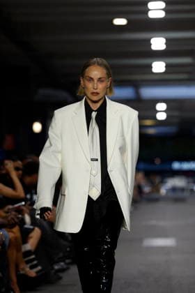Sharon Stone walks the runway for the Men’s Ready-to-Wear Spring Summer 2027 collection during Paris Fashion Week (PFW) on June 26, 2026. Sharon Stone walks the runway for the Men’s Ready-to-Wear Spring Summer 2027 collection during Paris Fashion Week (PFW) on June 26, 2026, in Paris, France  Copyright: xAgencex xBestimagexAgencex xBestimagex