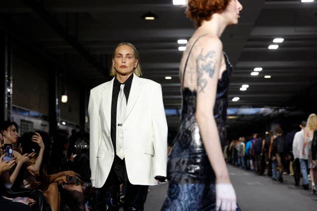Sharon Stone walks the runway for the Men’s Ready-to-Wear Spring Summer 2027 collection during Paris Fashion Week (PFW) on June 26, 2026. Sharon Stone walks the runway for the Men’s Ready-to-Wear Spring Summer 2027 collection during Paris Fashion Week (PFW) on June 26, 2026, in Paris, France  Copyright: xAgencex xBestimagexAgencex xBestimagex