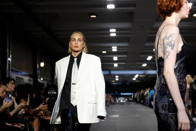 Sharon Stone walks the runway for the Men’s Ready-to-Wear Spring Summer 2027 collection during Paris Fashion Week (PFW) on June 26, 2026. Sharon Stone walks the runway for the Men’s Ready-to-Wear Spring Summer 2027 collection during Paris Fashion Week (PFW) on June 26, 2026, in Paris, France  Copyright: xAgencex xBestimagexAgencex xBestimagex