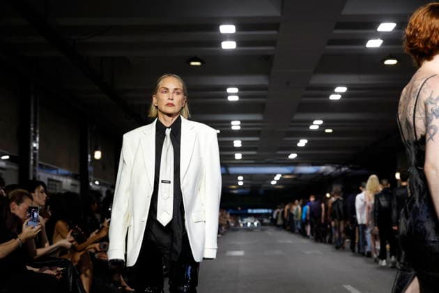 Sharon Stone walks the runway for the Men’s Ready-to-Wear Spring Summer 2027 collection during Paris Fashion Week (PFW) on June 26, 2026. Sharon Stone walks the runway for the Men’s Ready-to-Wear Spring Summer 2027 collection during Paris Fashion Week (PFW) on June 26, 2026, in Paris, France  Copyright: xAgencex xBestimagexAgencex xBestimagex