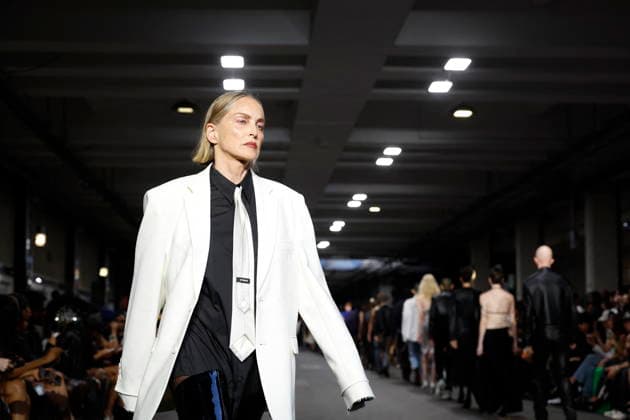 Sharon Stone walks the runway for the Men’s Ready-to-Wear Spring Summer 2027 collection during Paris Fashion Week (PFW) on June 26, 2026. Sharon Stone walks the runway for the Men’s Ready-to-Wear Spring Summer 2027 collection during Paris Fashion Week (PFW) on June 26, 2026, in Paris, France  Copyright: xAgencex xBestimagexAgencex xBestimagex
