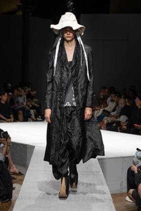 Comme des Garçons Men s Ready-to-Wear Spring Summer 2027 Collection Fashion Show during Paris Fashion Week, June 26, 2026 Comme Des Garcons Men’s Ready-to-Wear Spring Summer 2027 Collection Fashion Show at Paris Fashion Week, June 26, 2026, Paris, France  Copyright: xAgencex xBestimagexAgencex xBestimagex