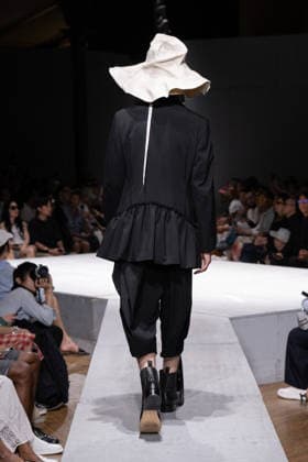 Comme des Garçons Men s Ready-to-Wear Spring Summer 2027 Collection Fashion Show during Paris Fashion Week, June 26, 2026 Comme Des Garcons Men’s Ready-to-Wear Spring Summer 2027 Collection Fashion Show at Paris Fashion Week, June 26, 2026, Paris, France  Copyright: xAgencex xBestimagexAgencex xBestimagex
