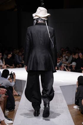Comme des Garçons Men s Ready-to-Wear Spring Summer 2027 Collection Fashion Show during Paris Fashion Week, June 26, 2026 Comme Des Garcons Men’s Ready-to-Wear Spring Summer 2027 Collection Fashion Show at Paris Fashion Week, June 26, 2026, Paris, France  Copyright: xAgencex xBestimagexAgencex xBestimagex