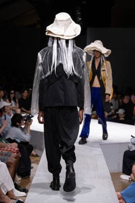 Comme des Garçons Men s Ready-to-Wear Spring Summer 2027 Collection Fashion Show during Paris Fashion Week, June 26, 2026 Comme Des Garcons Men’s Ready-to-Wear Spring Summer 2027 Collection Fashion Show at Paris Fashion Week, June 26, 2026, Paris, France  Copyright: xAgencex xBestimagexAgencex xBestimagex