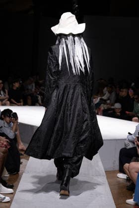 Comme des Garçons Men s Ready-to-Wear Spring Summer 2027 Collection Fashion Show during Paris Fashion Week, June 26, 2026 Comme Des Garcons Men’s Ready-to-Wear Spring Summer 2027 Collection Fashion Show at Paris Fashion Week, June 26, 2026, Paris, France  Copyright: xAgencex xBestimagexAgencex xBestimagex