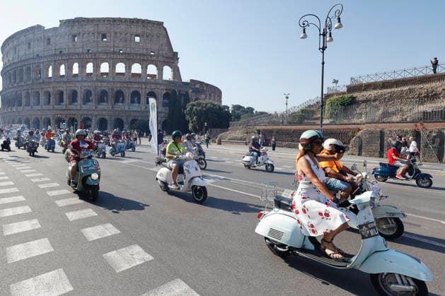 June 27, 2026, Rome, Rome, ITALY: Vespa Piaggio 80th Anniversary Parade, Rome, June 27, 2026 Rome ITALY  - ZUMAa289 20260627_zia_a289_028 Copyright: xRiccardoxDexLucax xAgfx