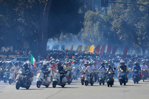 June 27, 2026, Rome, Rome, ITALY: Vespa Piaggio 80th Anniversary Parade, Rome, June 27, 2026 Rome ITALY  - ZUMAa289 20260627_zia_a289_040 Copyright: xRiccardoxDexLucax xAgfx