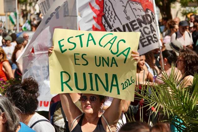 June 27 Housing Protest in Málaga June 27 Housing Protest in Málaga Photo of the June 27 housing protest in Málaga on June 27, 2026, in Málaga, Andalusia, Spain. Associations, neighborhood groups, and political parties demonstrated in Málaga against the housing crisis on Sunday, June 27. Representatives from the Málaga Para Vivir association, the Málaga branch of the PSOE, Adelante Andalucía, Por Andalucía, and Izquierda Unida attended. JUNE 27, 2026, Málaga, Málaga, Spain  Copyright: xÃlexxZeax 7626385