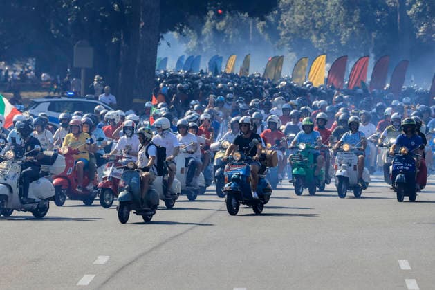 June 27, 2026, Rome, Rome, ITALY: Vespa Piaggio 80th Anniversary Parade, Rome, June 27, 2026 Rome ITALY  - ZUMAa289 20260627_zia_a289_041 Copyright: xRiccardoxDexLucax xAgfx
