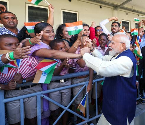 RECORD DATE NOT STATED Prime Minister Narendra Modi receives a warm welcome from children and the Indian diaspora Victoria Seychelles , Jun 27 (ANI): Prime Minister Narendra Modi receives a warm welcome from children and the Indian diaspora, at the airport, in Victoria on Saturday. (Narendra Modi Photo Gallery ANI Photo) Victoria Seychelles Copyright: xANIx ANI_20260627175