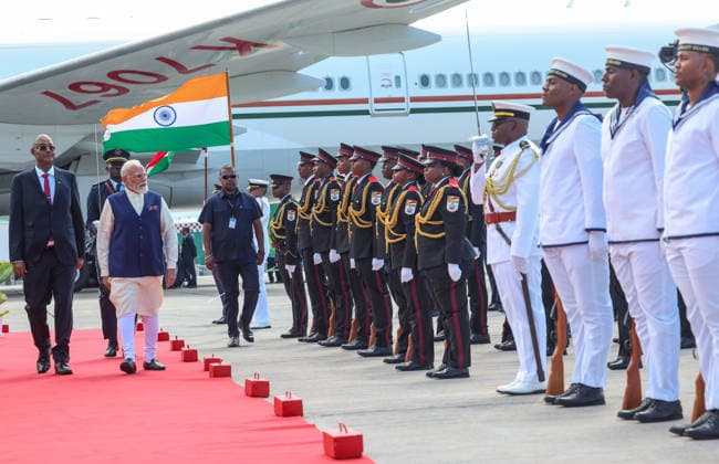 Prime Minister Narendra Modi receives Guard of Honour as he arrives at the airport during his three-day visit to Seychelles Victoria Seychelles , Jun 27 (ANI): Prime Minister Narendra Modi receives Guard of Honour as he arrives at the airport during his three-day visit to Seychelles, in Victoria on Saturday. Seychelles President Patrick Herminie also present. (Narendra Modi Photo Gallery ANI Photo) Victoria Seychelles Copyright: xANIx ANI_20260627199