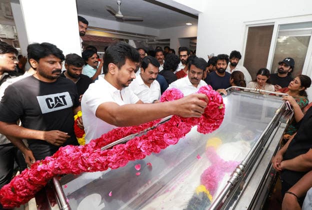 RECORD DATE NOT STATED Tamil Nadu LoP Udhayanidhi Stalin pays homage to late film director and actor K. Bhagyaraj Chennai, Jun 27 (ANI): Tamil Nadu LoP Udhayanidhi Stalin pays tribute to the mortal remains of late film director and actor K. Bhagyaraj, in Chennai on Saturday. (@Udhaystalin X ANI Photo) Chennai Tamil Nadu India Copyright: xANIx ANI_20260627208