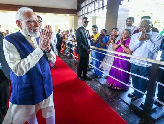 RECORD DATE NOT STATED Prime Minister Narendra Modi receives a warm welcome from the Indian diaspora Victoria Seychelles , Jun 27 (ANI): Prime Minister Narendra Modi receives a warm welcome from the Indian diaspora, in Victoria on Saturday. (Narendra Modi Photo Gallery ANI Photo) Victoria Seychelles Copyright: xANIx ANI_20260627301