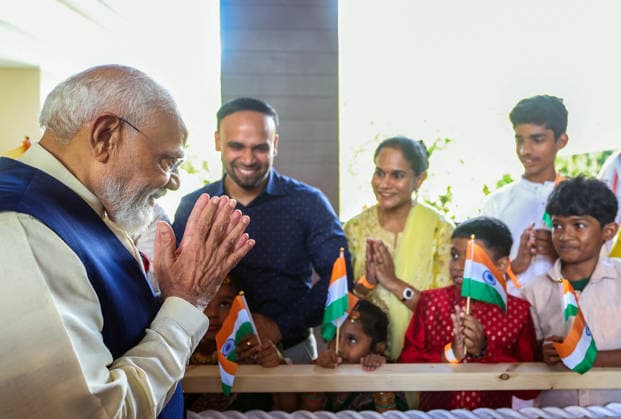 RECORD DATE NOT STATED Prime Minister Narendra Modi greets as he receives a warm welcome from the Indian diaspora Victoria Seychelles , Jun 27 (ANI): Prime Minister Narendra Modi greets as he receives a warm welcome from the Indian diaspora, in Victoria on Saturday. (Narendra Modi Photo Gallery ANI Photo) Victoria Seychelles Copyright: xANIx ANI_20260627310