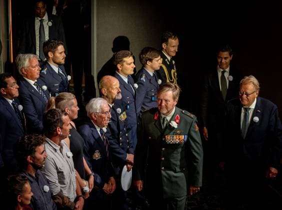 King Willem Alexander and Prime Minister Rob Jetten at Veteranenda - The Hague King Willem Alexander and Prime Minister Rob Jetten attend the twenty-second edition of Veteranenda, a tribute to more than 100,000 Dutch veterans who have served in the cause of peace, in The Hague, Netherlands on June 27, 2026. Photo by Albert Nieboer NL Beeld ABACAPRESS.COM  Copyright: xBrunoxPress ABACAx