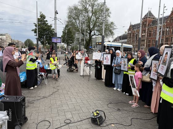 Demonstration in Netherlands for the children killed in Gaza AMSTERDAM, NETHERLANDS - JUNE 27: Demonstrators gather in front of Amsterdam Central Station to commemorate Palestinian children killed during Israeli attacks in Gaza, on June 27, 2026, in Amsterdam, Netherlands. Selman Aksunger Anadolu Amsterdam Netherlands. Editorial use only. Please get in touch for any other usage.  Copyright: x2026xAnadoluxSelmanxAksungerx
