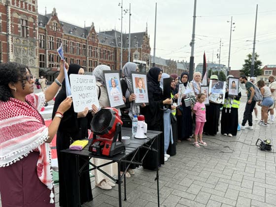Demonstration in Netherlands for the children killed in Gaza AMSTERDAM, NETHERLANDS - JUNE 27: Demonstrators gather in front of Amsterdam Central Station to commemorate Palestinian children killed during Israeli attacks in Gaza, on June 27, 2026, in Amsterdam, Netherlands. Selman Aksunger Anadolu Amsterdam Netherlands. Editorial use only. Please get in touch for any other usage.  Copyright: x2026xAnadoluxSelmanxAksungerx