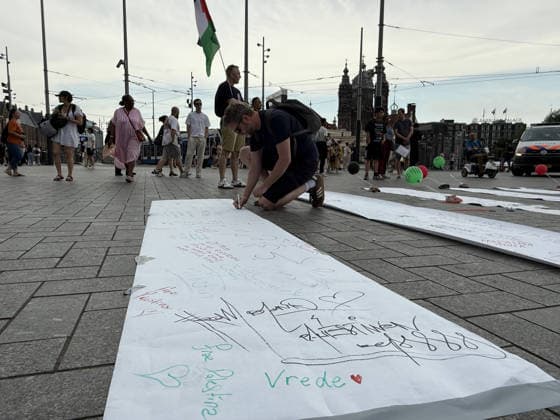 Demonstration in Netherlands for the children killed in Gaza AMSTERDAM, NETHERLANDS - JUNE 27: Demonstrators gather in front of Amsterdam Central Station to commemorate Palestinian children killed during Israeli attacks in Gaza, on June 27, 2026, in Amsterdam, Netherlands. Selman Aksunger Anadolu Amsterdam Netherlands. Editorial use only. Please get in touch for any other usage.  Copyright: x2026xAnadoluxSelmanxAksungerx