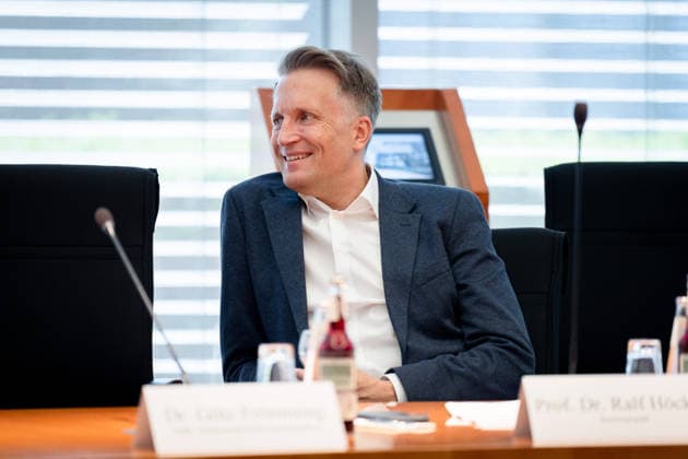 1. Demokratiekongress der AfD-Fraktion im Bundestag 1. Demokratiekongress der AfD-Fraktion im Bundestag, Paul-Löbe-Haus, Ralf Höcker, Rechtsanwalt Berlin Berlin GER *** 1st Democracy Congress of the AfD Parliamentary Group in the Bundestag 1st Democracy Congress of the AfD Parliamentary Group in the Bundestag, Paul Löbe House, Ralf Höcker, Attorney at Law, Berlin, Berlin, GER